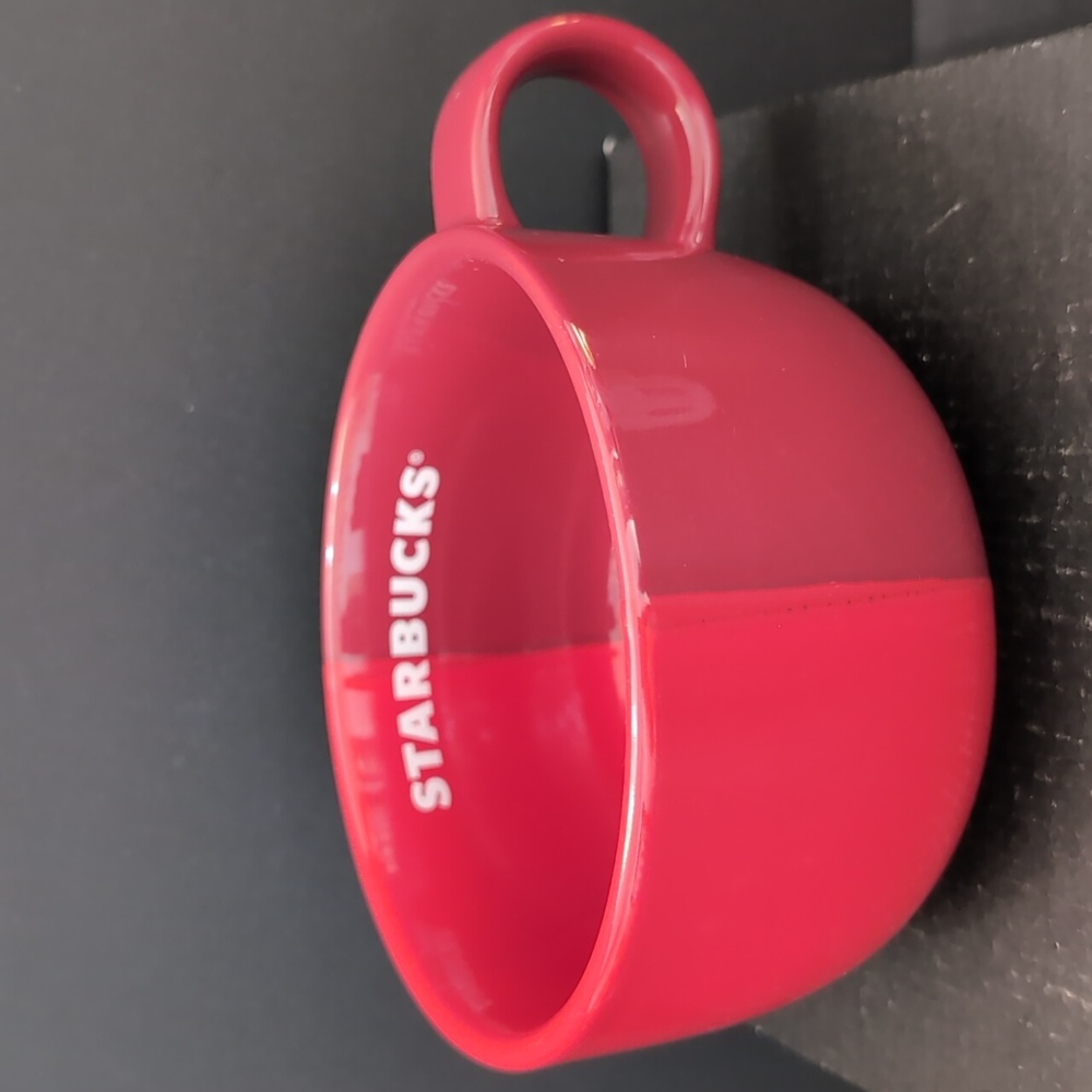 2021 16 oz Starbucks Large Round Red Split Tone Valentines Mug.